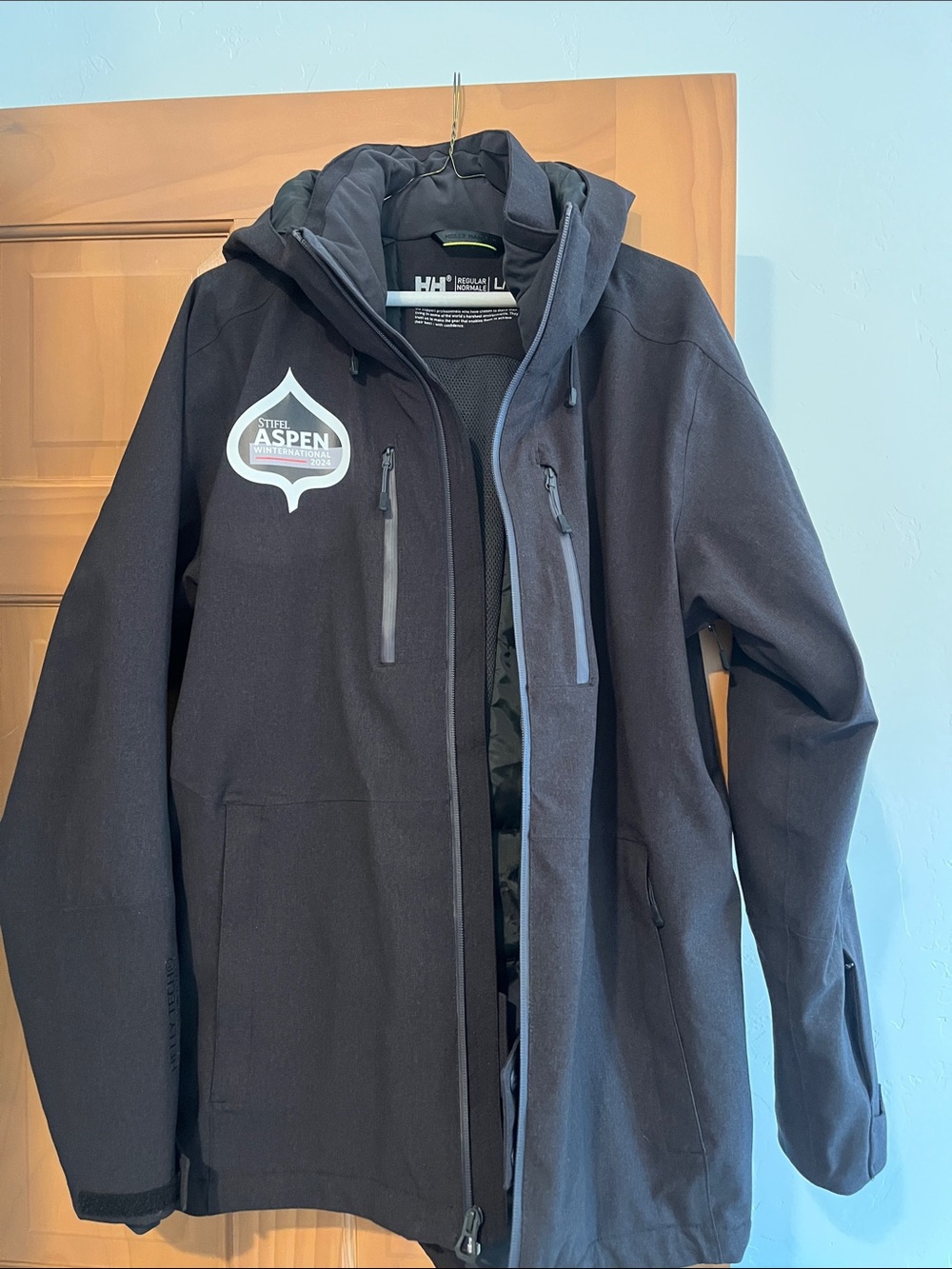 Helly Hansen Men's Black ski jacket Jacket